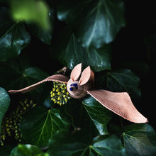 Lade das Bild in den Galerie-Viewer, EPERFA - Big-eared Bat - Wooden toys