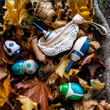 Lade das Bild in den Galerie-Viewer, EPERFA- Rolling beetles set - Wooden toys