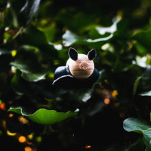 Lade das Bild in den Galerie-Viewer, EPERFA - Horseshoe Bat - Wooden toys