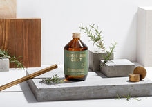 Lade das Bild in den Galerie-Viewer, STILVOL. - KRÄUTERGEIST AUS DEUTSCHEM ROSMARIN