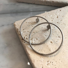 Lade das Bild in den Galerie-Viewer, BOGA - Circle Earrings Silver