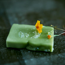 Lade das Bild in den Galerie-Viewer, I want you naked - HOLY HEMP SOAP