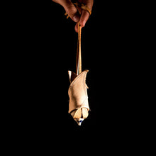 Lade das Bild in den Galerie-Viewer, EPERFA - Big-eared Bat - Wooden toys
