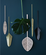Lade das Bild in den Galerie-Viewer, SILVA - Decoration metal leafs
