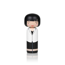 Lade das Bild in den Galerie-Viewer, Kokeshi Doll - Mia Wallace / Pulp Fiction
